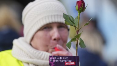 Президентът на Украйна Володимир приветства днес ролята на жените в