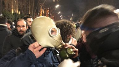 Хиляди хора се събраха на протест за втори пореден ден