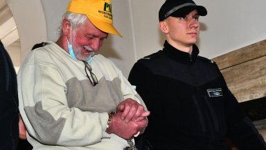 Софийският градски съд остави в ареста 70 годишния мъж който намушка с