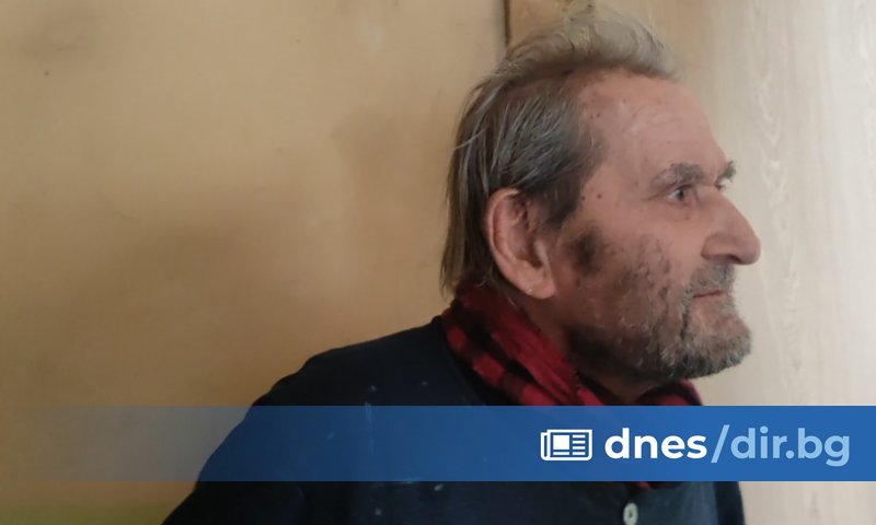 Мъж на 92 години е заловен да управлява лек автомобил