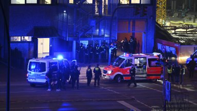 Застреляха 7 души при нападение над църквата "Свидетели на Йехова" в Хамбург (видео/снимки)