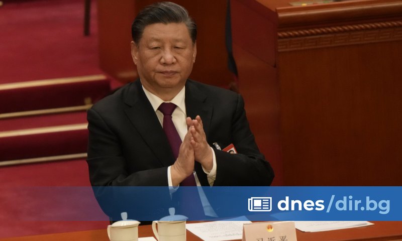 Си Цзинпин постигна исторически рекорд - стана първият китайски държавен