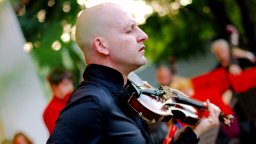 Подготвят юбилеен концерт на Чавдар Вълков - концертмайстор на Плевенската филхармония