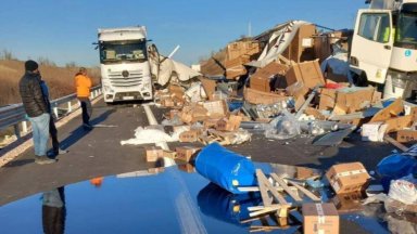 Катастрофа между два тира затвори АМ Марица във вторник сутринта