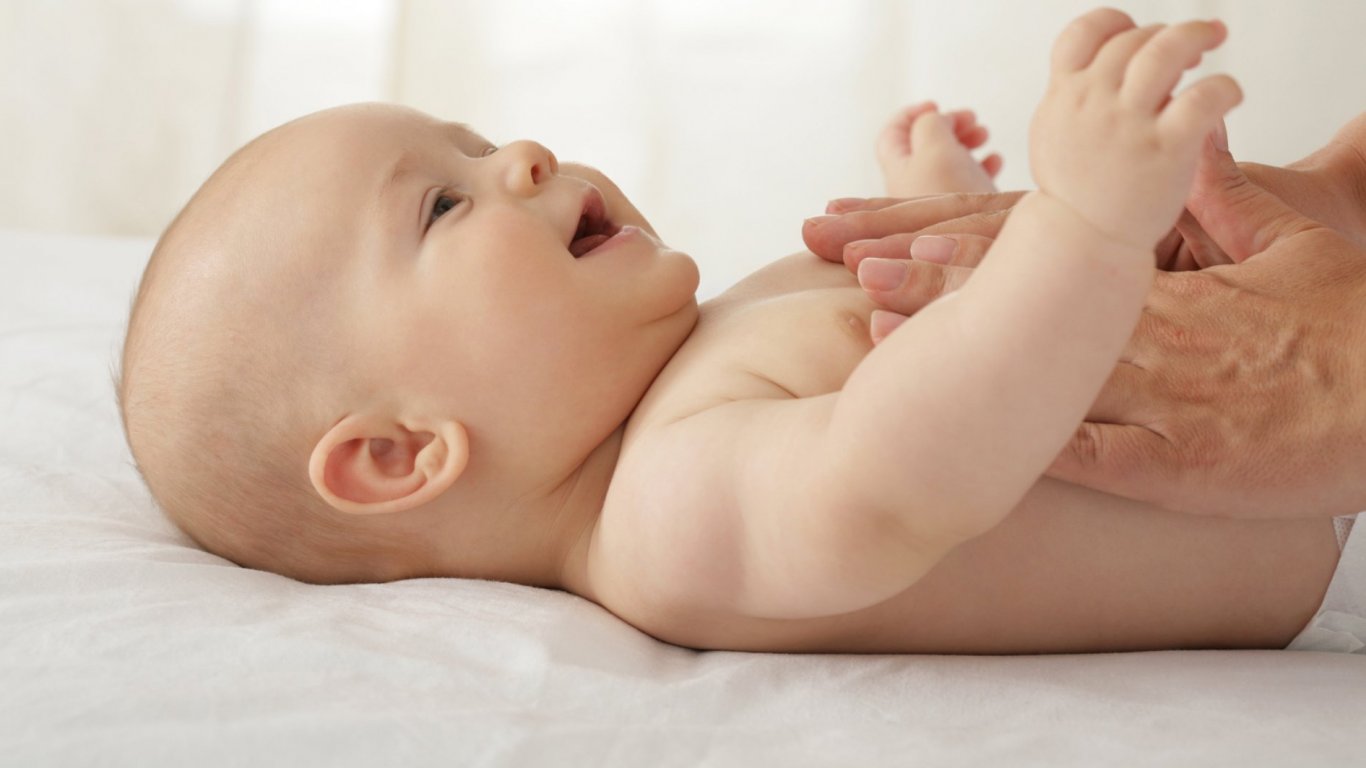 Боуен за бебета в борбата срещу колики и рефлукс