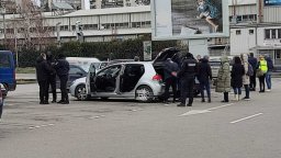 Арестуваха четирима с над килограм наркотици при зрелищна акция във Варна (видео)
