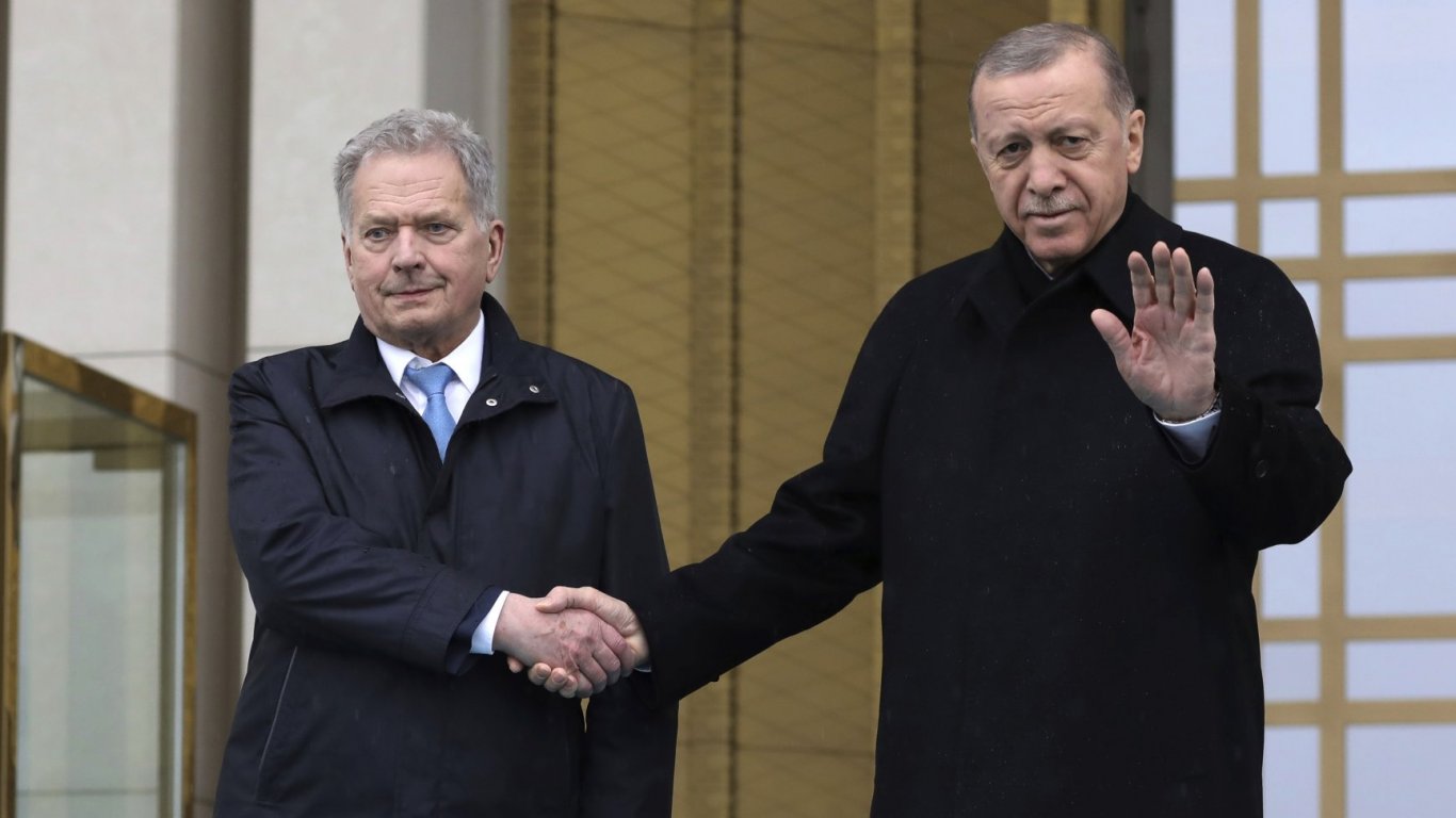 Турция и Унгария дават зелена светлина за членството на Финландия в НАТО 