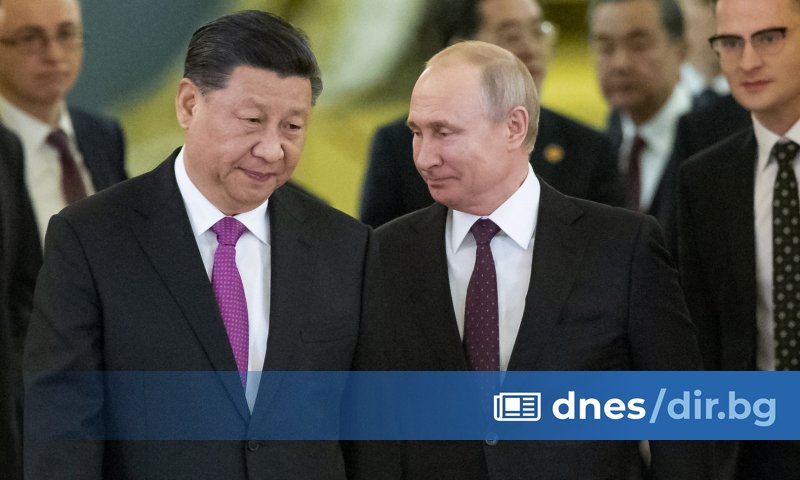Президентите на Китай и Русия - Си Дзинпин и Владимир