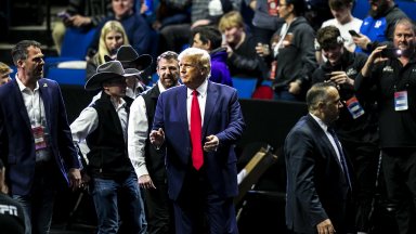 Възможността Доналд Тръмп да бъде обвинен в прикриване на средствата