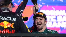 Хаос във Формула 1: Първо отнеха подиума на Алонсо, а после му го върнаха