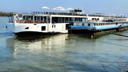 Първият круизен кораб за сезона акостира в Русе 