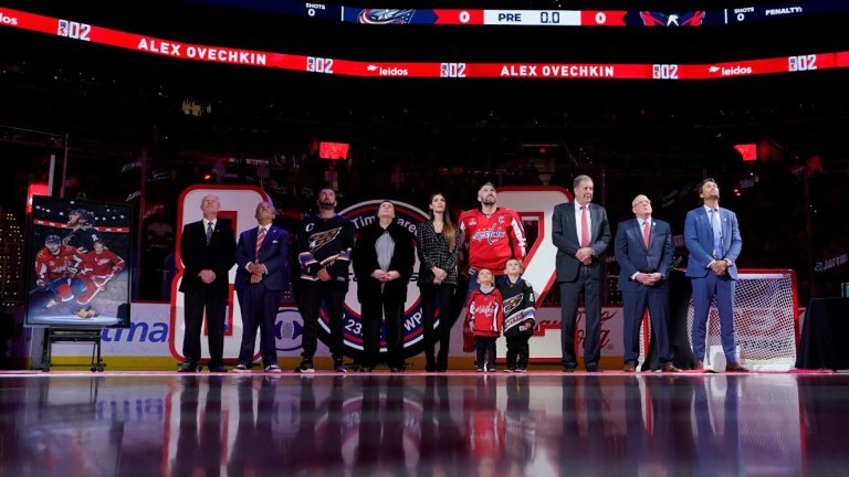 Фанфари, семейна церемония и нов рекорд за Овечкин, но най-слабият тим в НХЛ развали празника