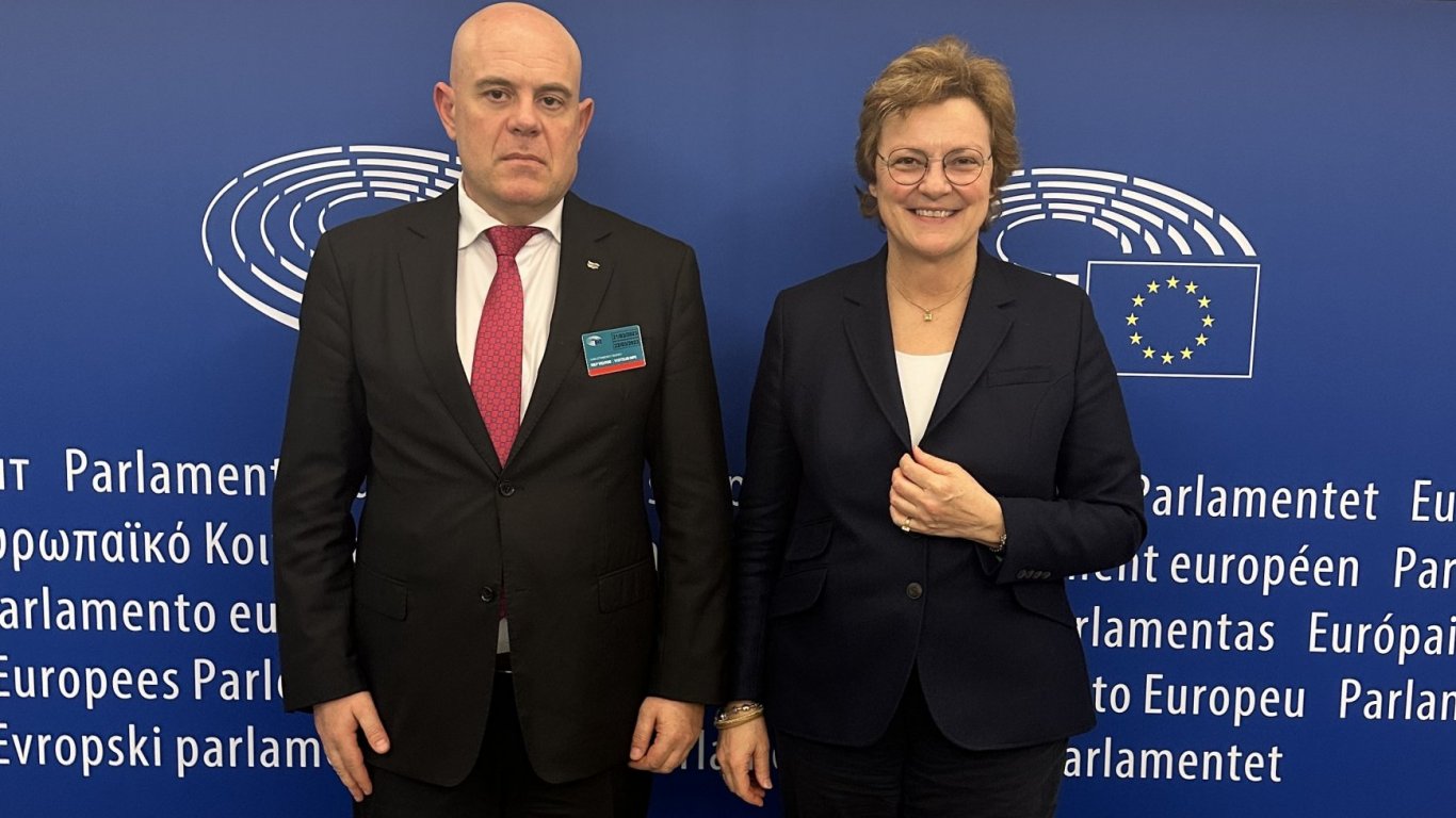 Гешев на визита в Брюксел, запозна евродепутати с действията на ПРБ срещу руското влияние