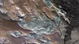 Откриха ледник около екватора на Марс