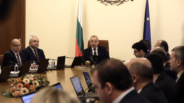 Кабинетът одобри двойното вдигане на командировъчните в страната