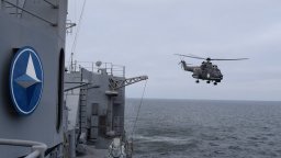 Мащабно учение на държави от НАТО в Черно море, България изпрати фрегата и миночистач (снимки)