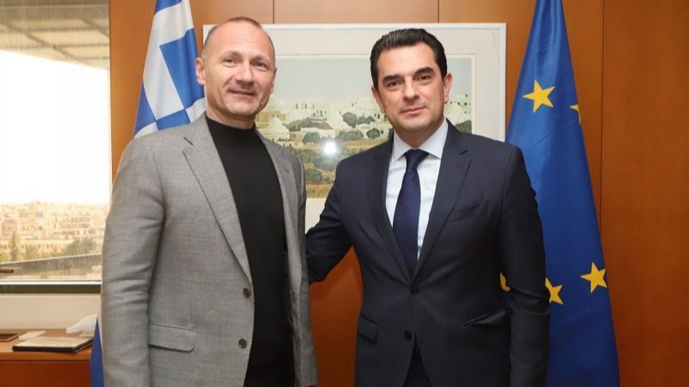 Министрите на енергетиката на България и Гърция Росен Христов и Костас Скрекас