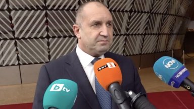 Радев отговори дали България ще арестува Путин по искане на трибунала в Хага