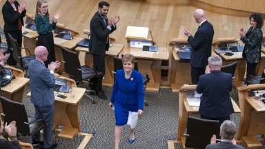 В четвъртък първата министърка на Шотландия Никола Стърджън се обърна