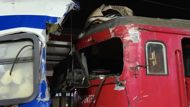 Кондукторка изгуби живота си, а трима са ранени при нов влаков инцидент в Румъния (видео)