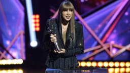 Тейлър Суифт и Хари Стайлс са големите победители на наградите на iHeart Radio