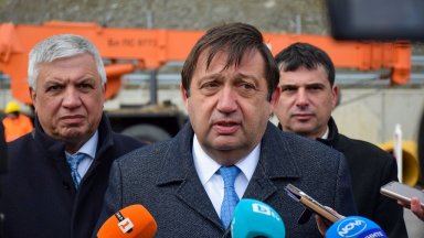 Свлачището е от 2020 г а през лятото на 2021