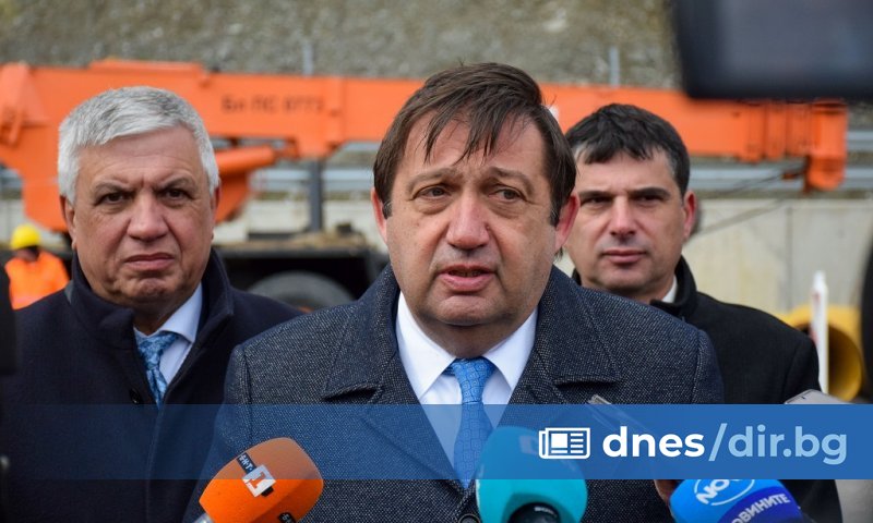 Свлачището е от 2020 г., а през лятото на 2021