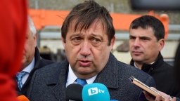 Шишков: Липсват средно около 5 см. асфалт и в участъци от Софийския околовръстен път 