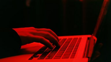 Хакери от Северна Корея са проникнали в стотици компютри на южнокорейски институции