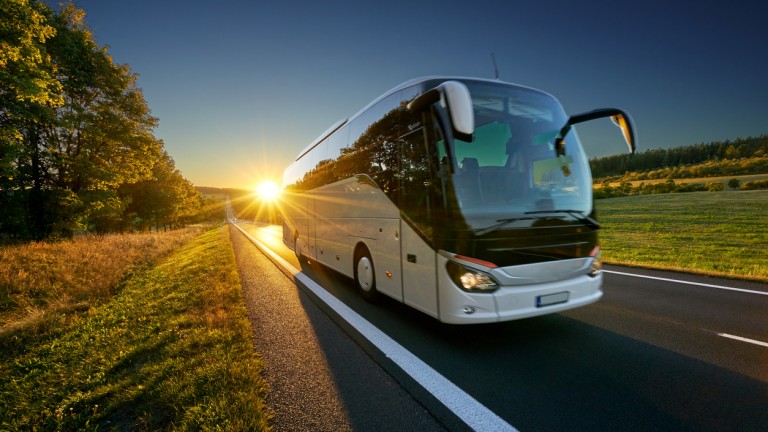 Епично 12 000 километрово автобусно приключение отвежда пътниците от Истанбул до Лондон