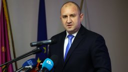 Радев: Медицинските хеликоптери не решават нищо, подготовката на пилоти отнема години