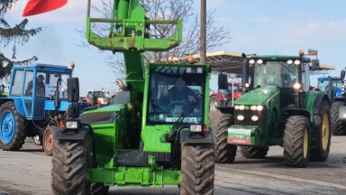 Продължава и блокадата на граничния пункт край село Кардам Протестиращите