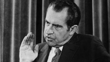 На 15 септември 1972 г седем мъже включително бивши съветници