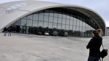 Община Бургас излезе със становище след разкритията за новата зала