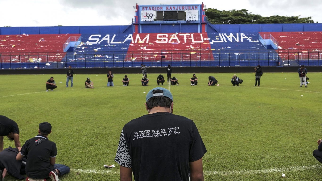 Антисемитизъм остави Индонезия без Световно, може да изхвърлят страната от футбола