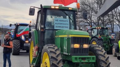 Фермери на бунт в цялата страна: Блокират възлови точки и столицата в 2 поредни дни