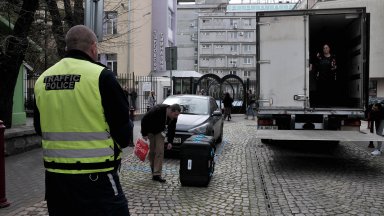 Членовете на секционните избирателни комисии тестваха днес и системата за