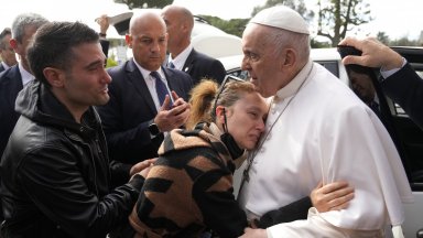 86 годишният папа напусна римската болница Джемели едва вчера след
