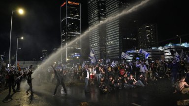 Десетки хиляди израелци излязоха на улиците с искане за отмяна