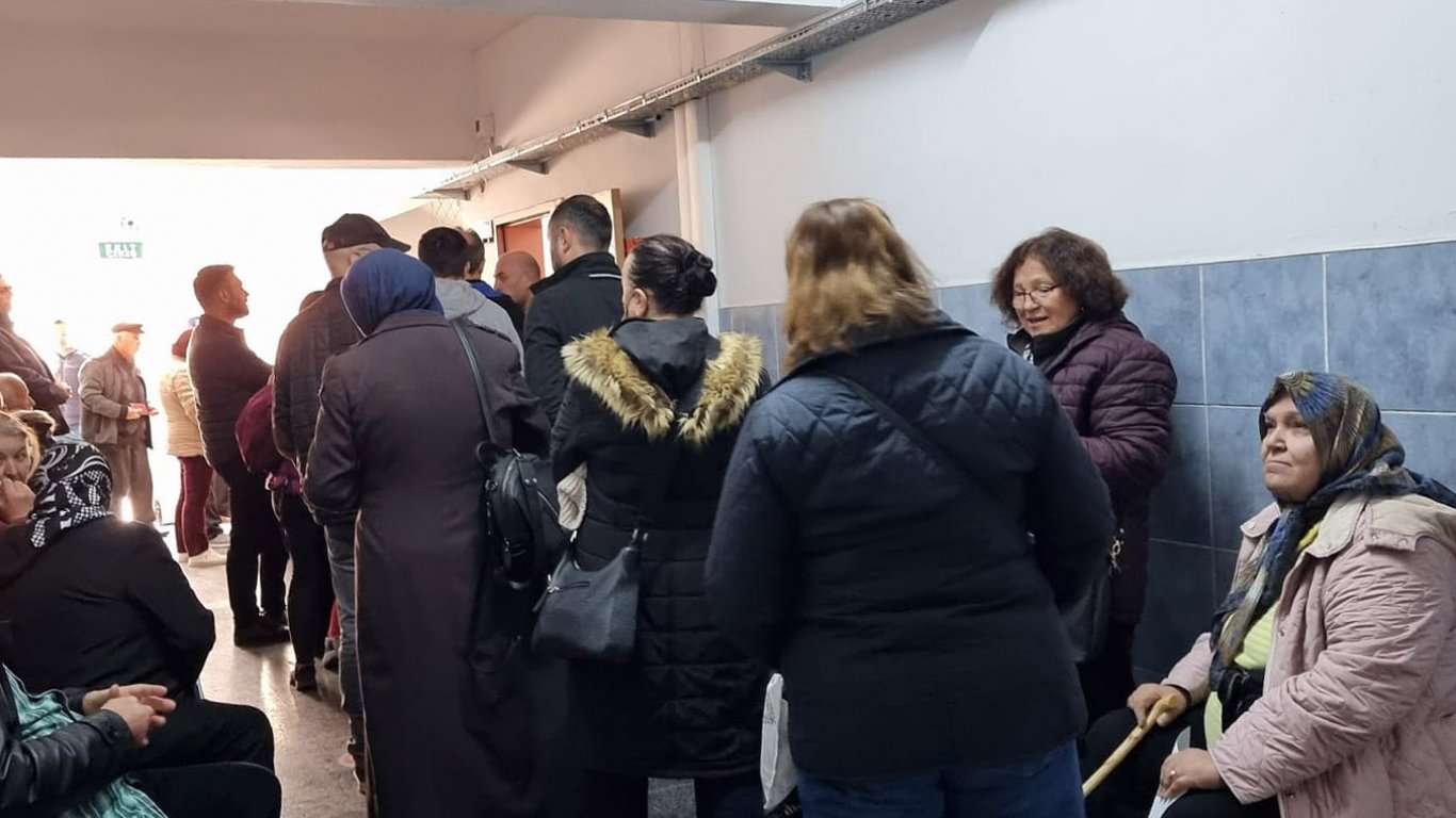 Очаквания за ограничена избирателна активност сред български граждани в Турция