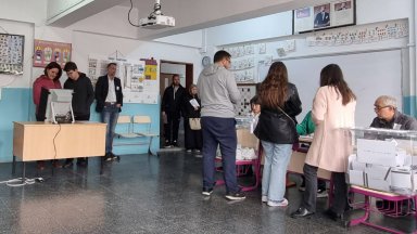 Изселници в Турция очакват да гласуват само 30 000 от над 100 000 сънародници с паспорт 