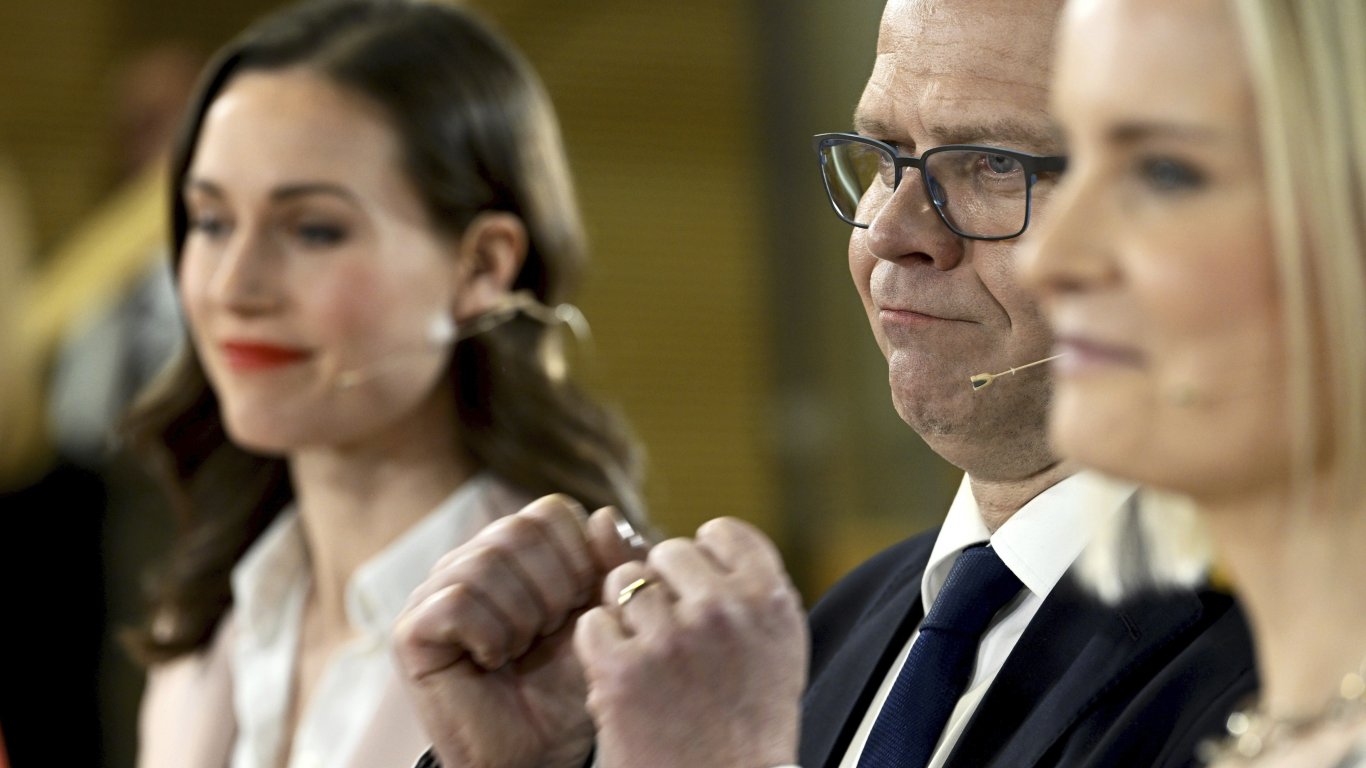 Сана Марин е на крачка да изпусне властта във Финландия