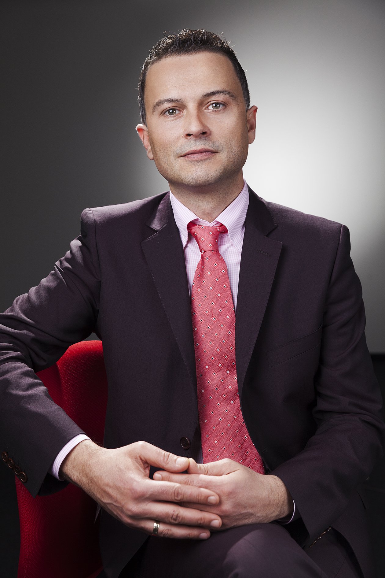Георги Цонев, Ръководител Инвестиционно банкиране в УниКредит Булбанк.
