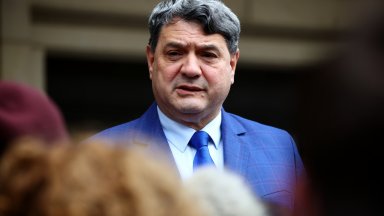 Ние работим две години През цялото време имахме нормални и