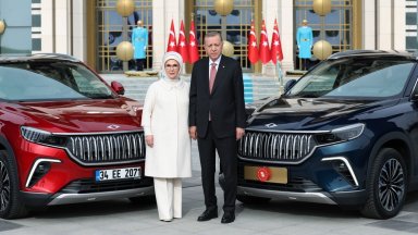 Ердоган получи ключовете за първия турски електромобил ТОГГ