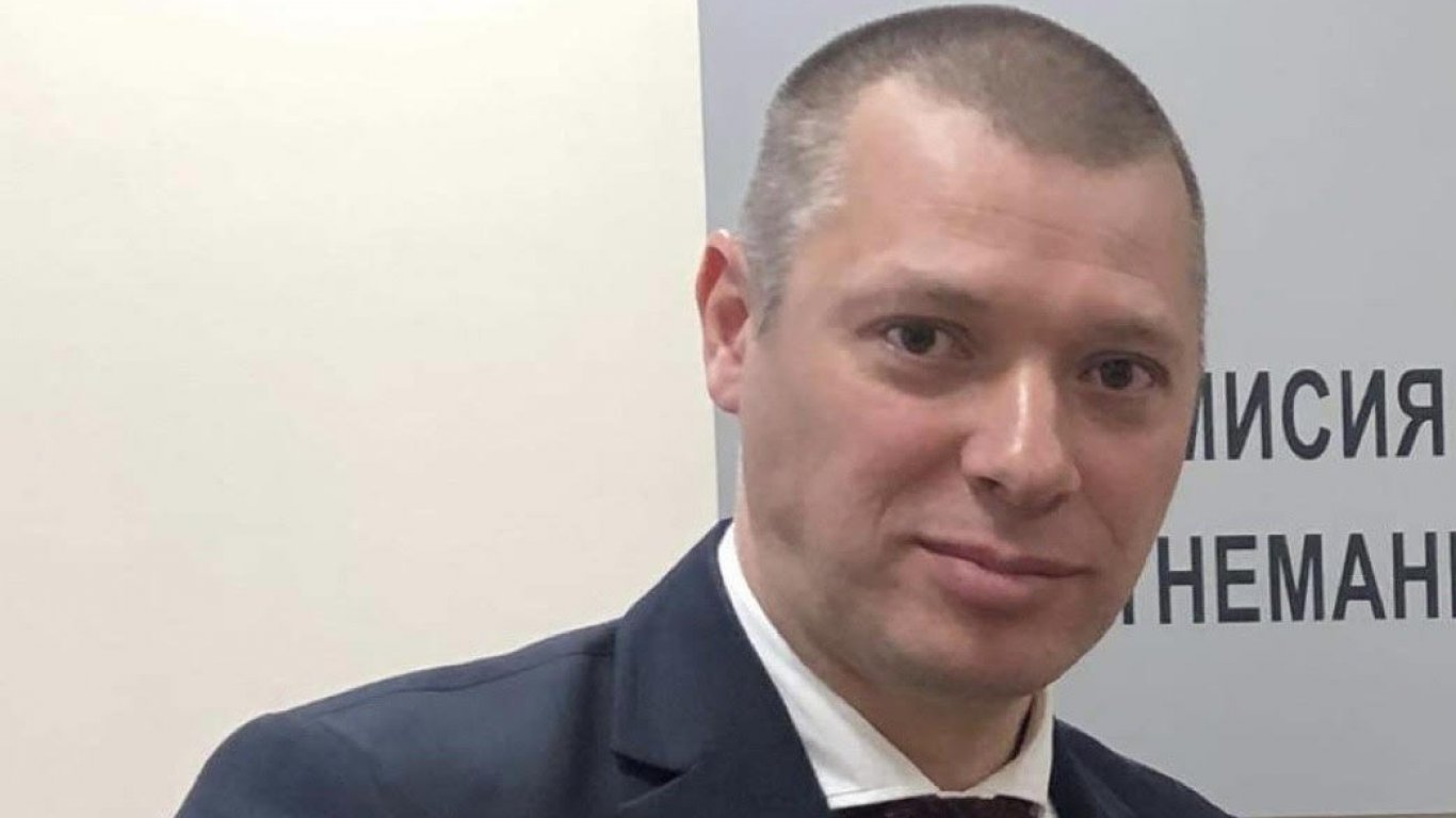 Съдът: Зам.-шефът на КПКОНПИ Антон Славчев не може да освобождава служители