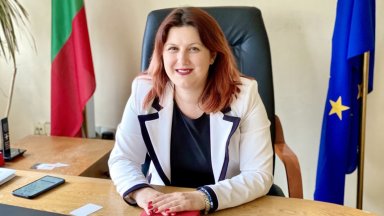 Вчера Нинова на първата след изборите пресконференция обяви че на