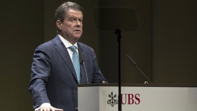 UBS опитва да увери инвеститорите, че поглъщането на Credit Suisse ще се отплати