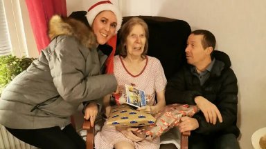 Нечовешко е да отделиш човек прикован на легло от семейството