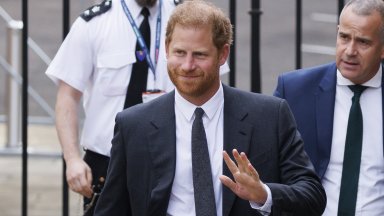 Британски таблоид се извини на принц Хари, че е търсил незаконно информация за него
